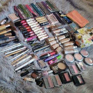 Makeup lot